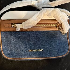 NWT Michael Kors Denim Jet Set Large East West Zip Chain Crossbody Crossbody Bag